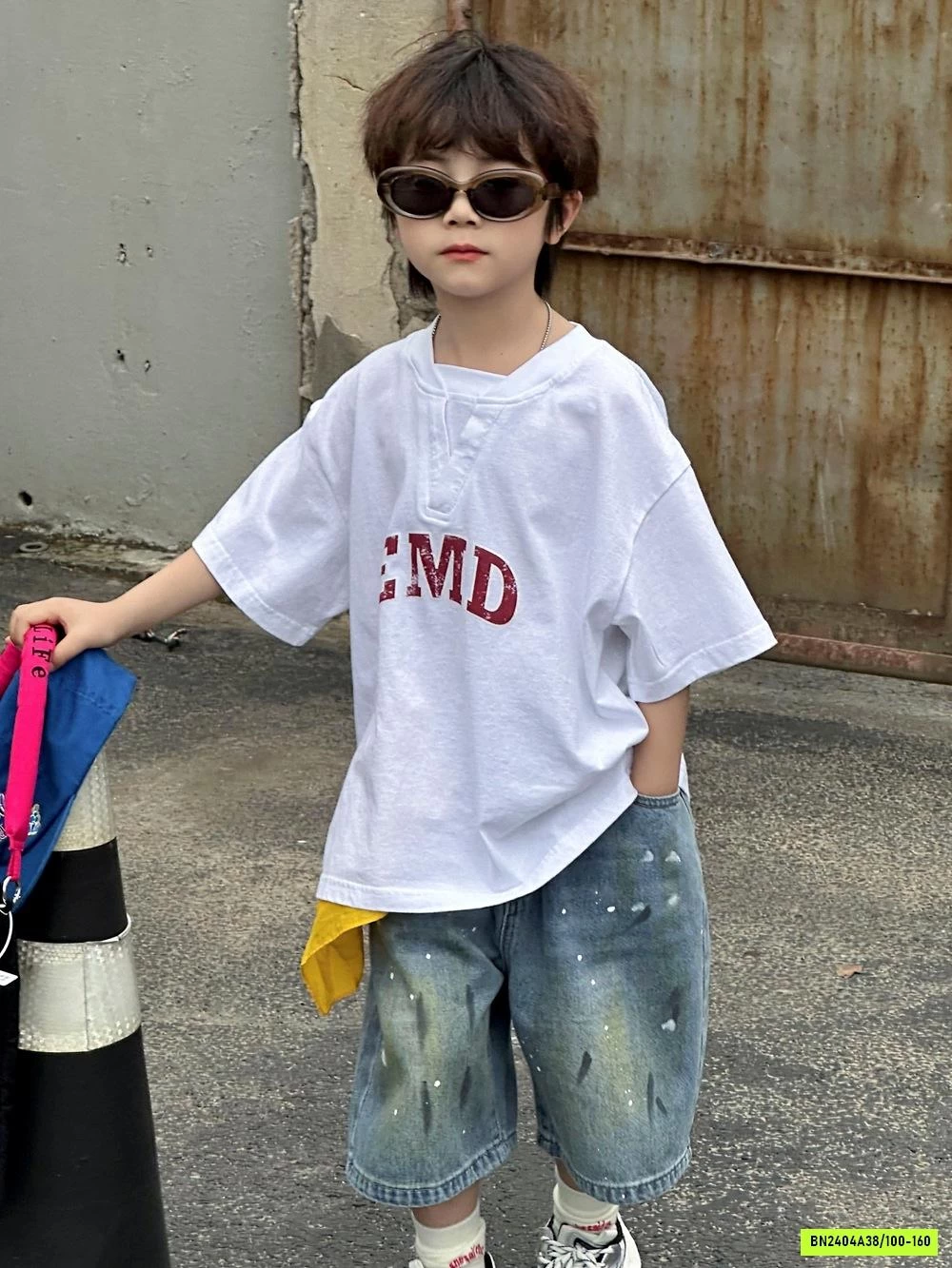 ÁO THUN TRẮNG EMD AFTE