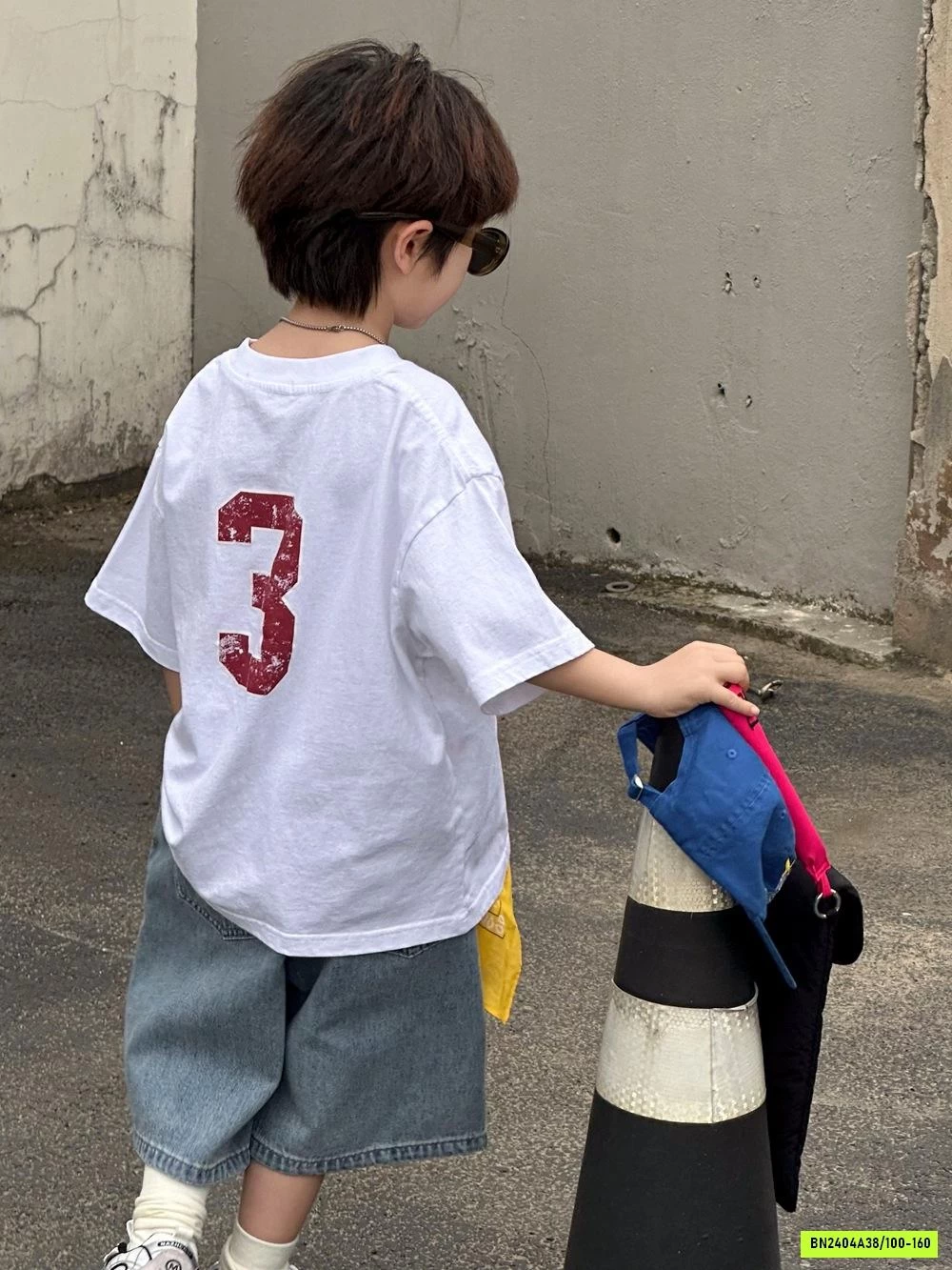 ÁO THUN TRẮNG EMD AFTE