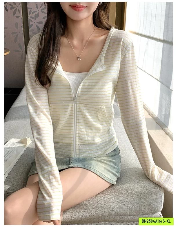 KHOÁC GIẤY KẺ CHỐNG NẮNG