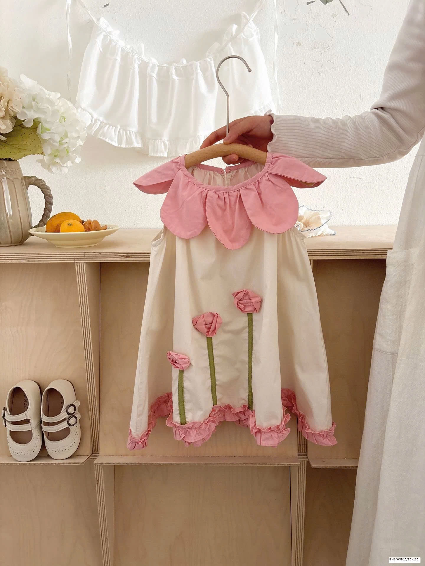 ĐẦM 3 BÔNG HOA CỔ SEN