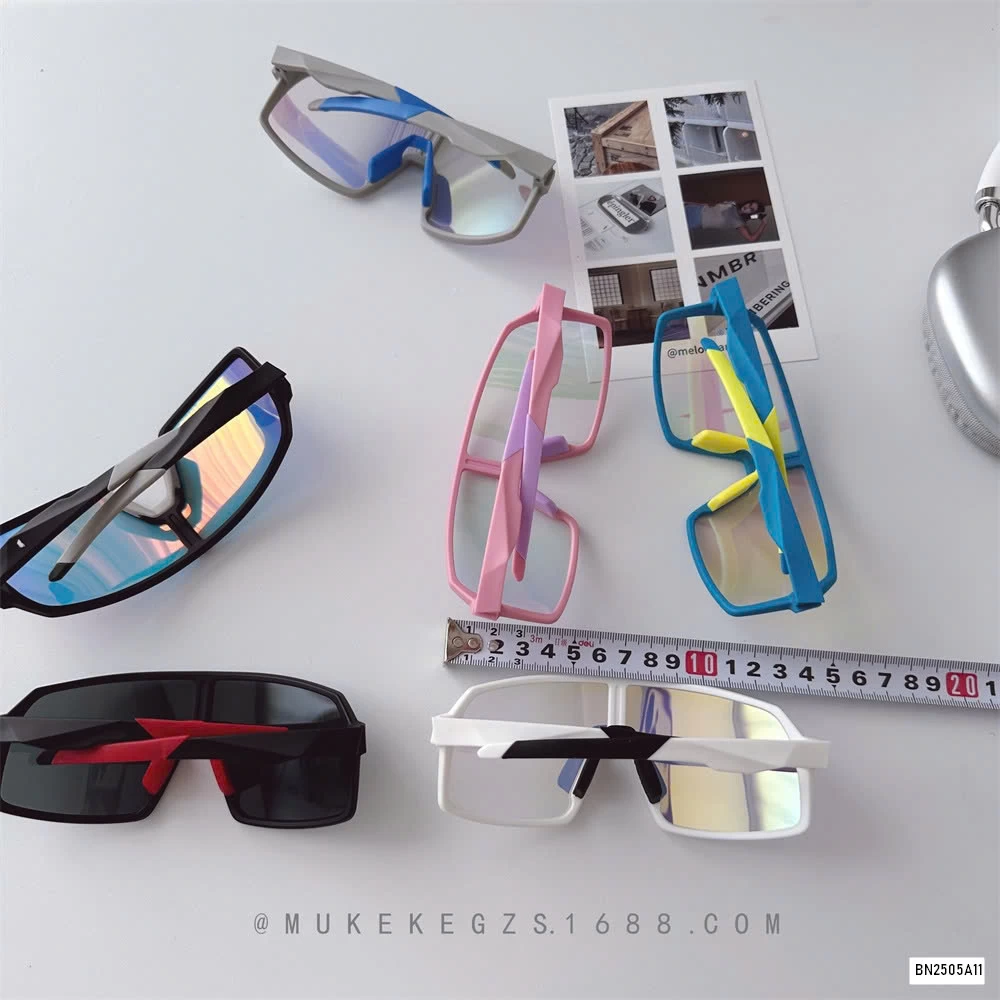 KÍNH RÂM BẢN TO CHỐNG NẮNG CHỐNG GIÓ