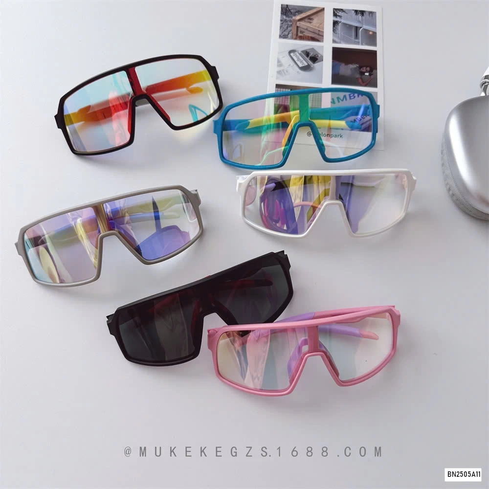 KÍNH RÂM BẢN TO CHỐNG NẮNG CHỐNG GIÓ