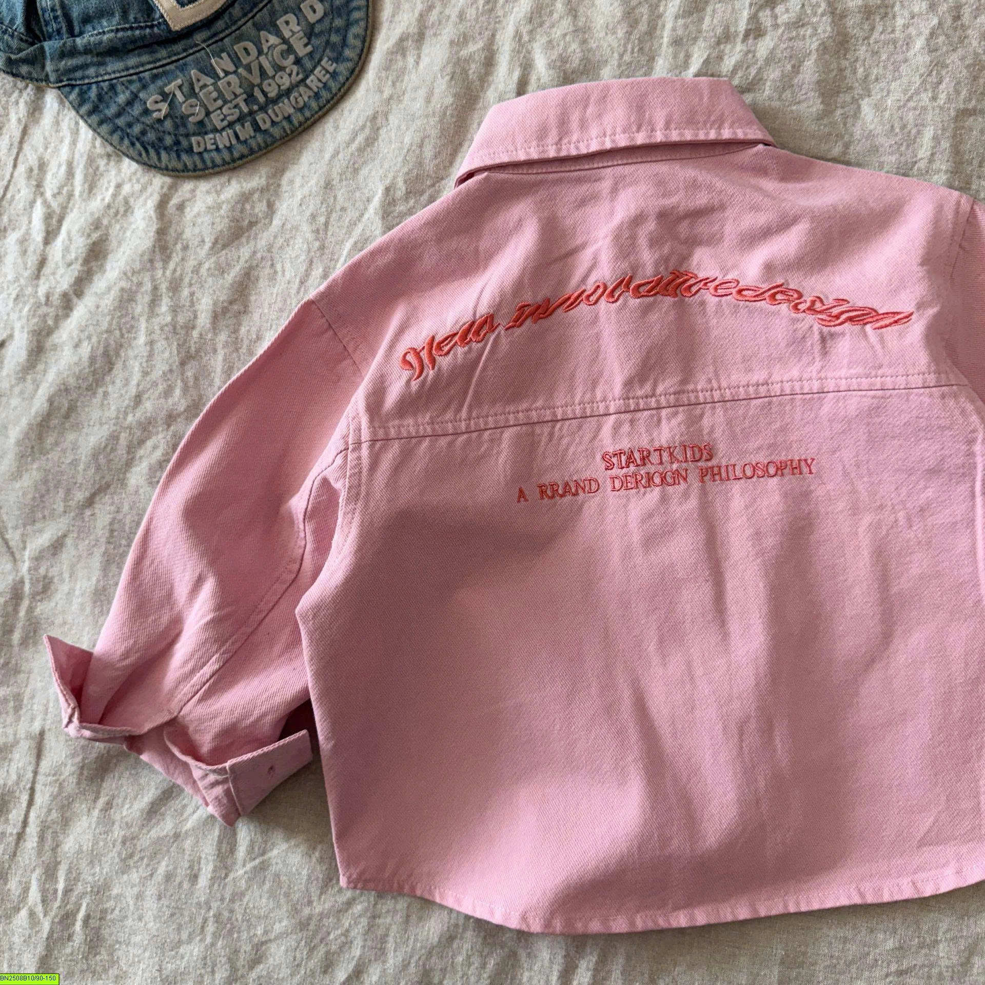 ÁO SƠ MI THÊU CHỮ