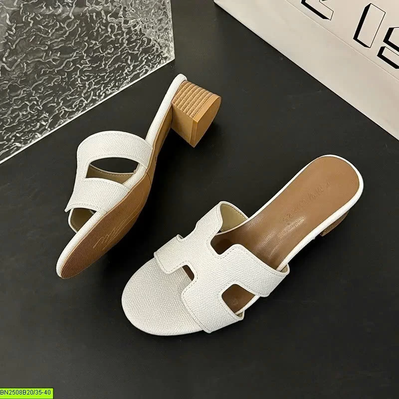 GUỐC CHỮ H MÙA HÈ
