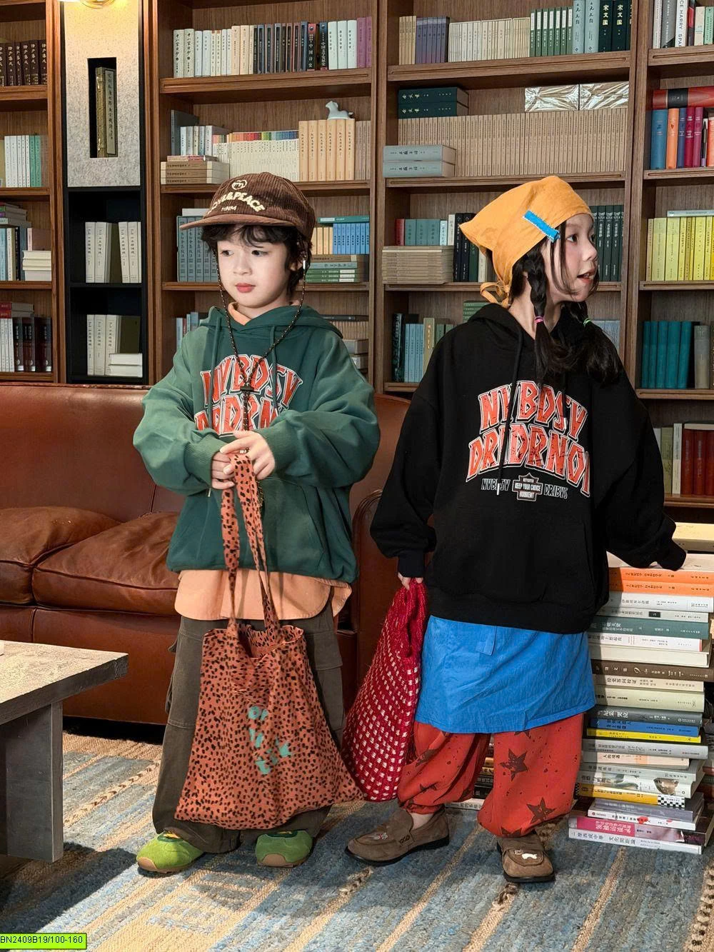 ÁO HOODIE CHỮ KUMAI