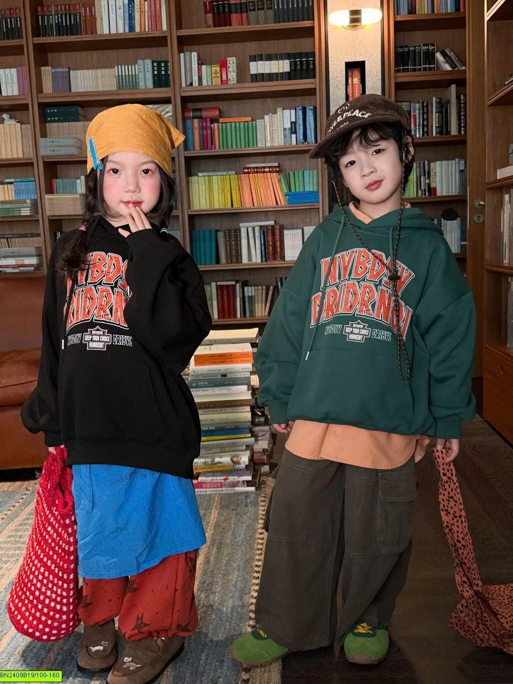 ÁO HOODIE CHỮ KUMAI