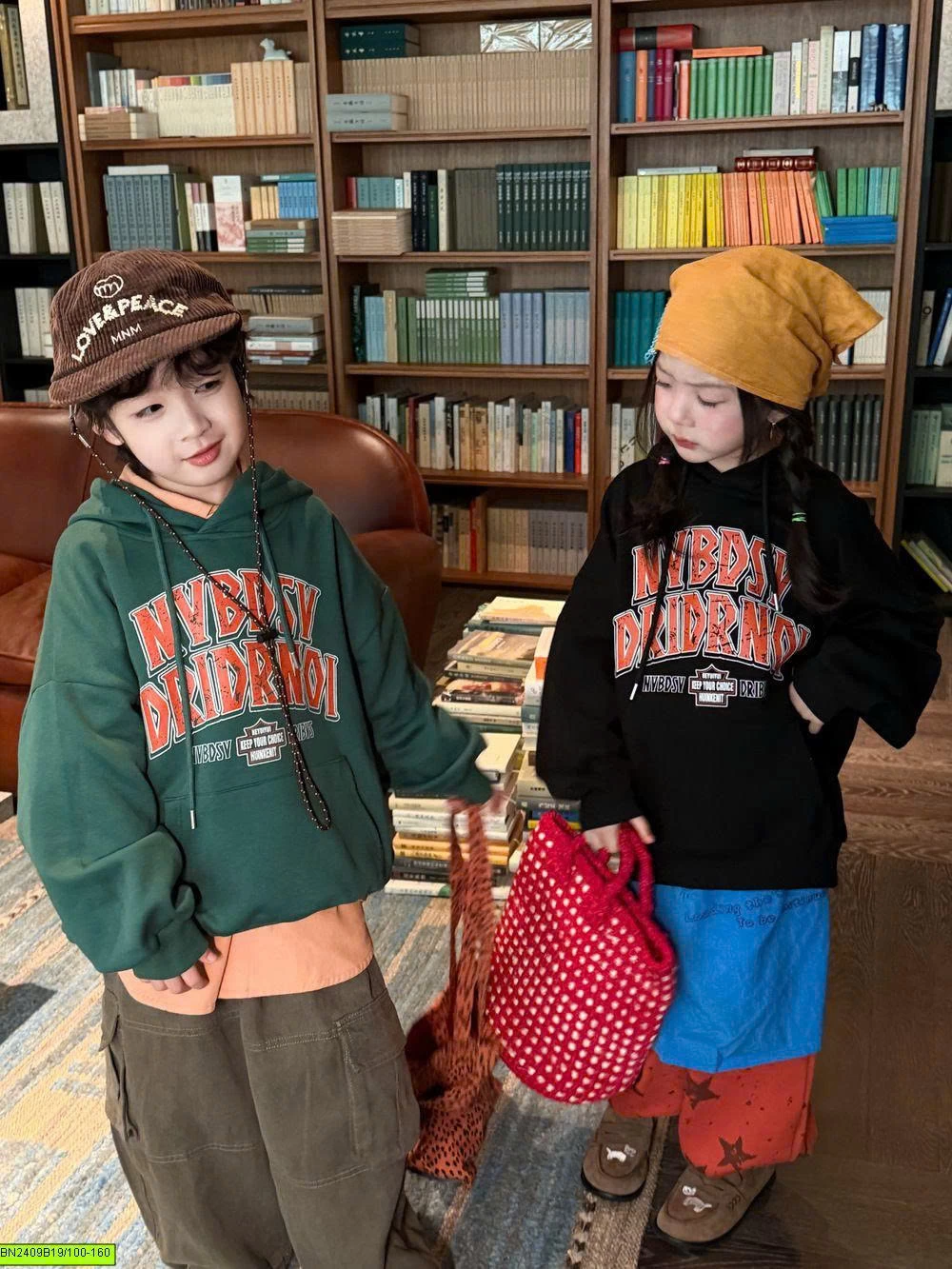 ÁO HOODIE CHỮ KUMAI