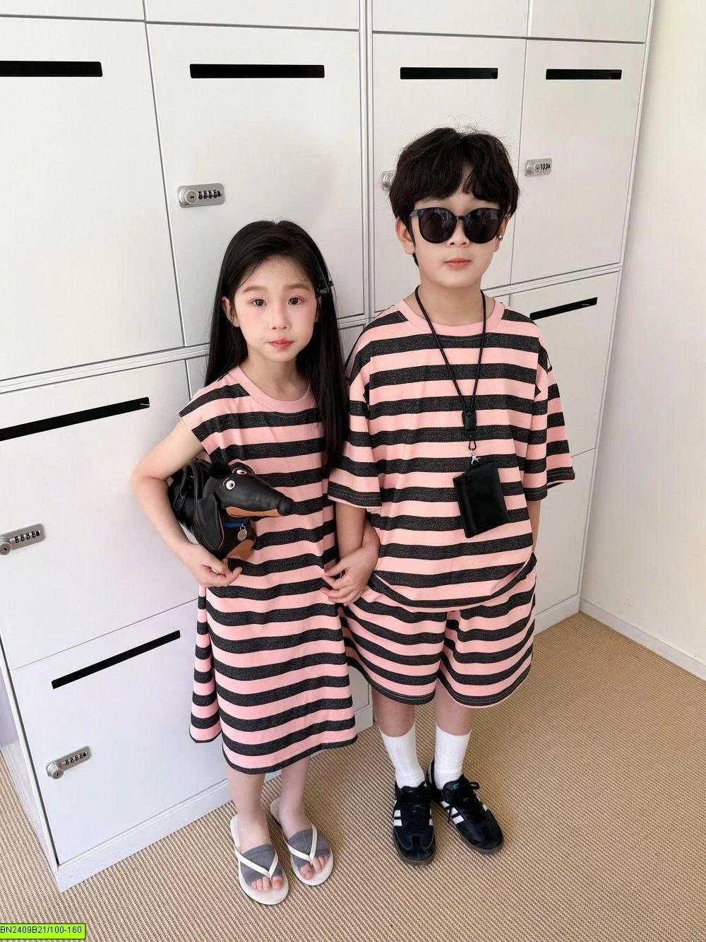 COUPLE TÔNG HỒNG KẺ NGANG KUMAI