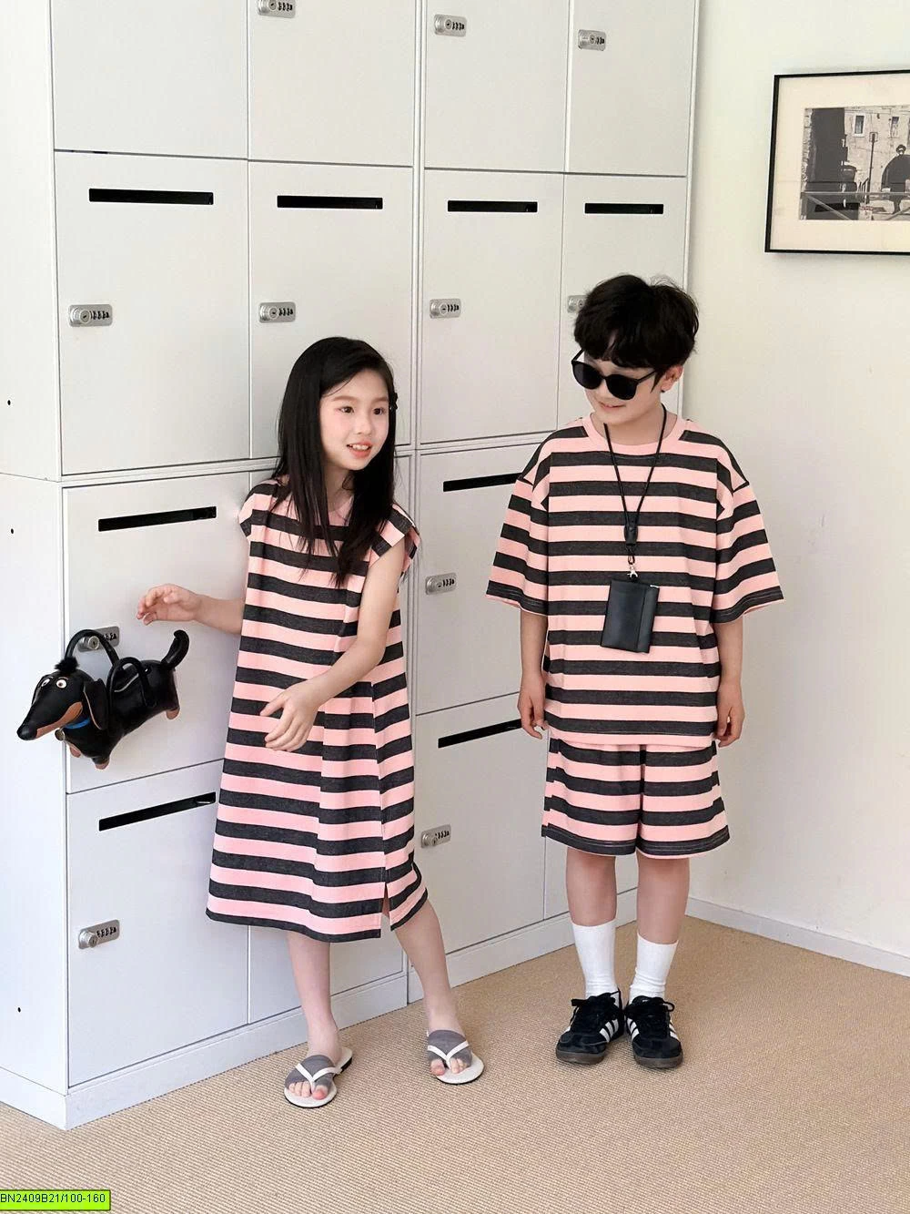 COUPLE TÔNG HỒNG KẺ NGANG KUMAI