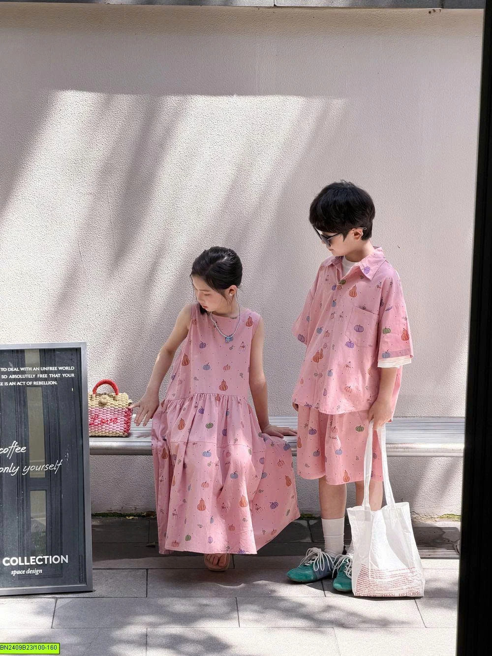 COUPLE HỒNG IN HÌNH HỒ LÔ KUMAI