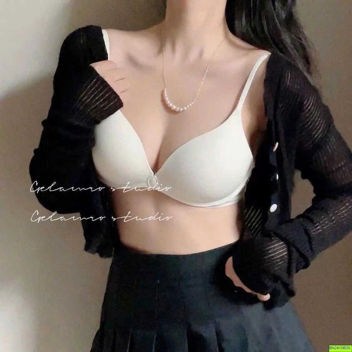 BRA KO GỌNG KHUY TRƯỚC