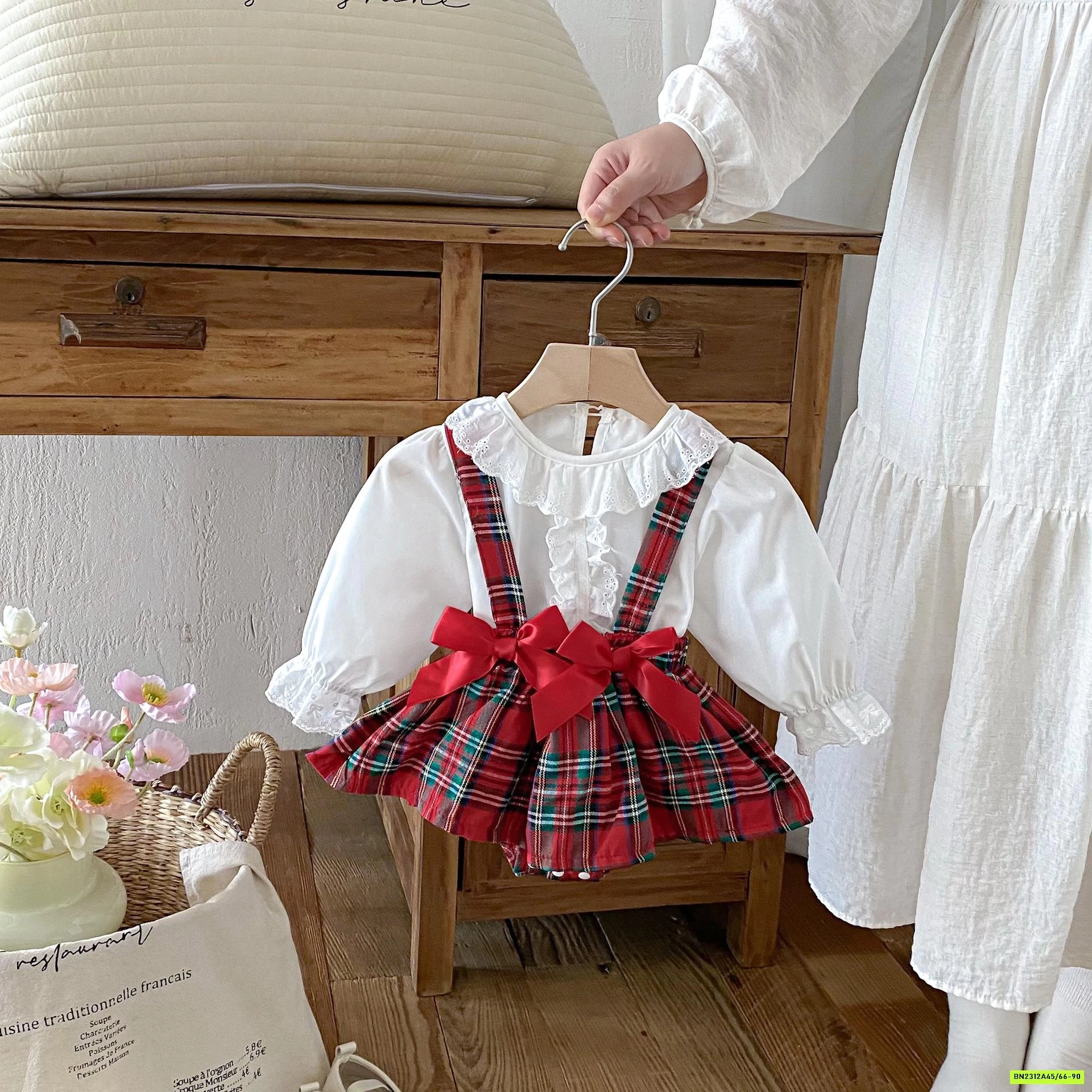 SÉT VÁY CARO ĐỎ BÁNH BÈO SZ NHÍ