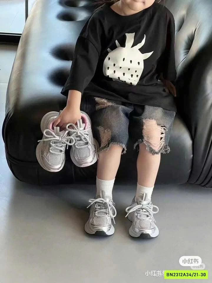 GIÀY SNEAKER SIÊU NHẸ