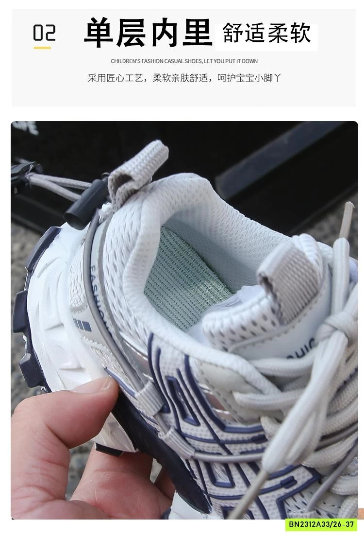 SNEAKER SIÊU NHẸ CÁ TÍNH