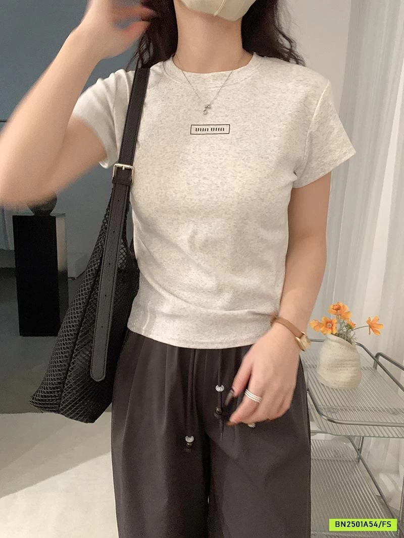 THUN BOZIP CỔ TRÒN MIUMIU