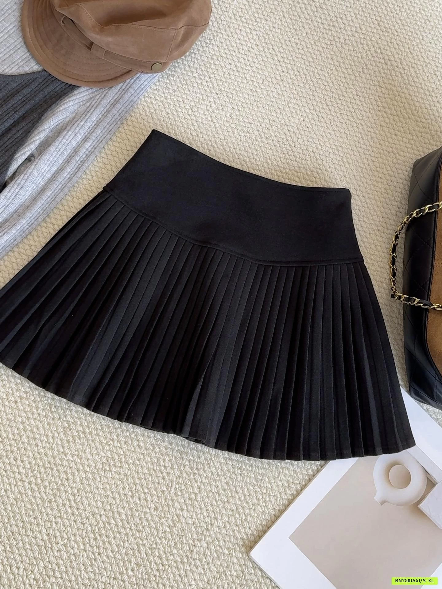 CHÂN VÁY DẠ XẾP LY GEN BỤNG ANNA