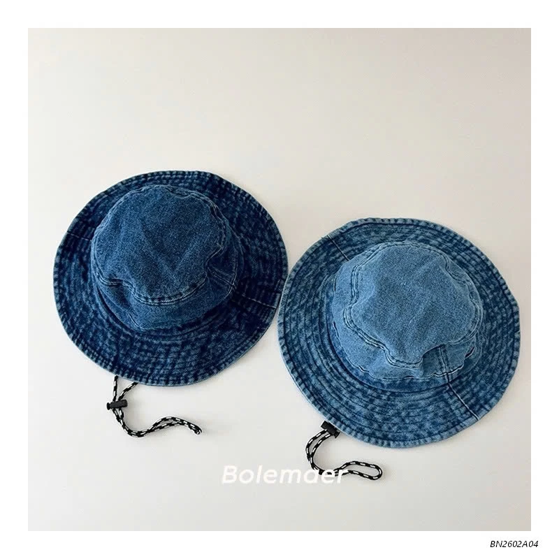 MŨ BÈO JEANS CÓ QUAI