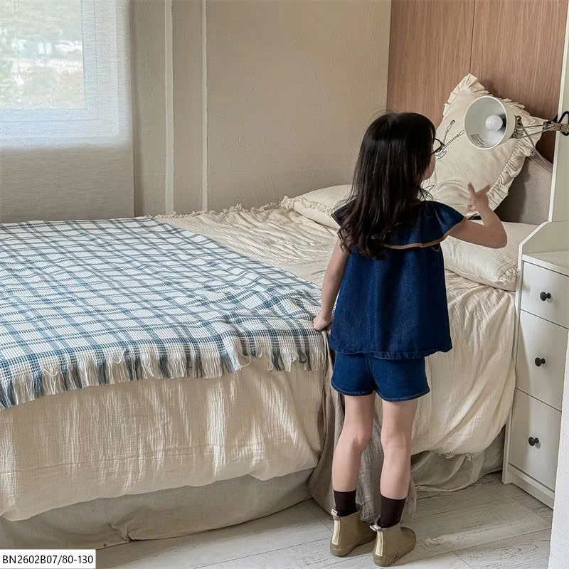 ÁO DENIM SÁT NÁCH CỔ SEN