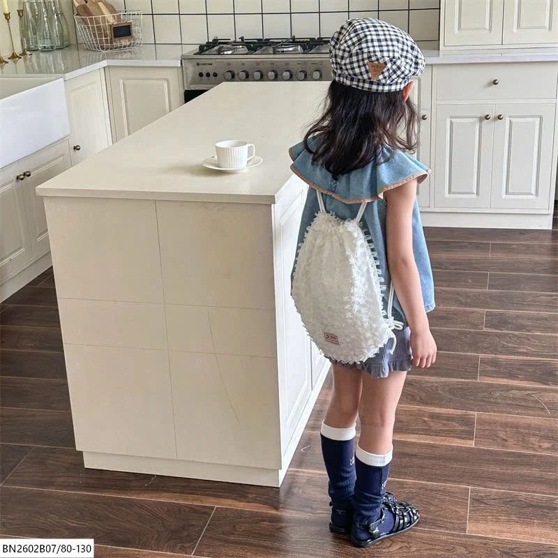 ÁO DENIM SÁT NÁCH CỔ SEN