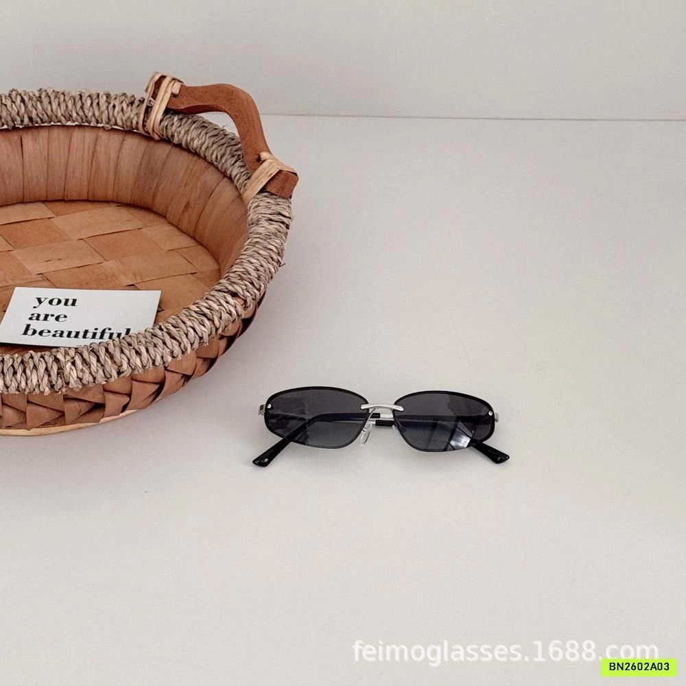 KÍNH THỜI TRANG GỌNG NHỎ KIỂU MỸ