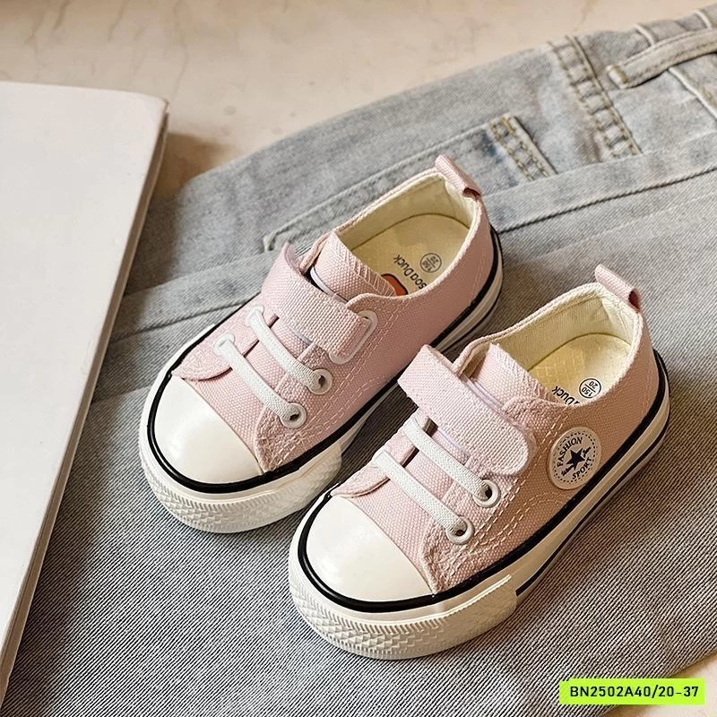 GIÀY THỂ THAO QUAI DÁN