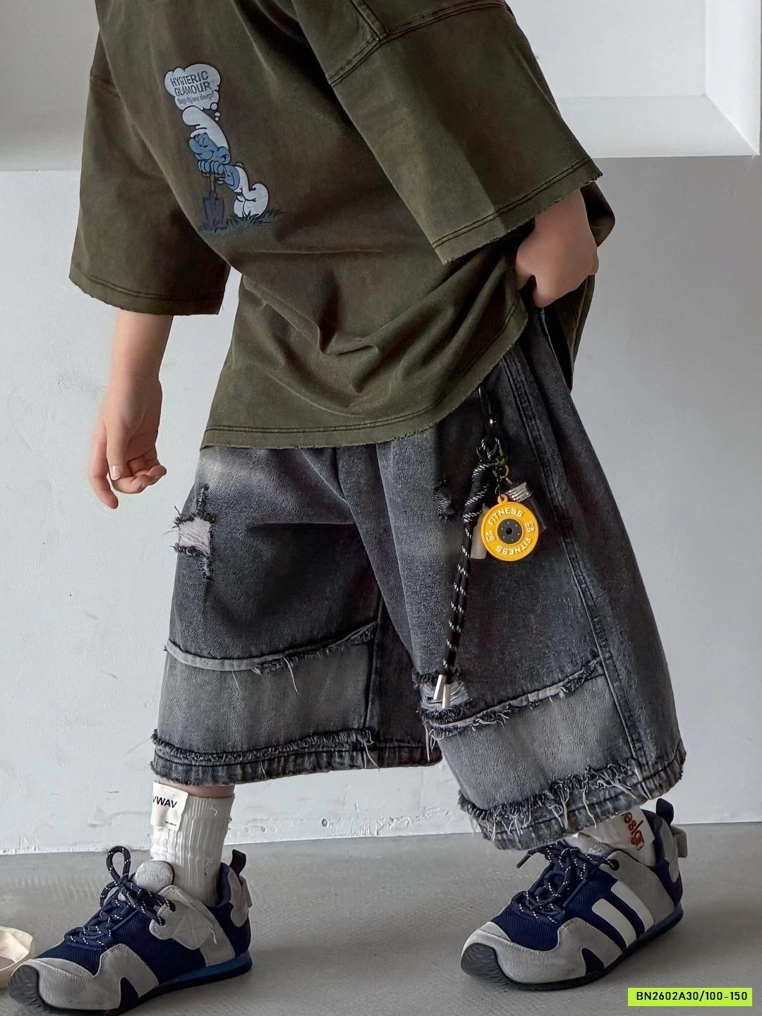 SHORT JEANS RÁCH LOANG CÁ TÍNH