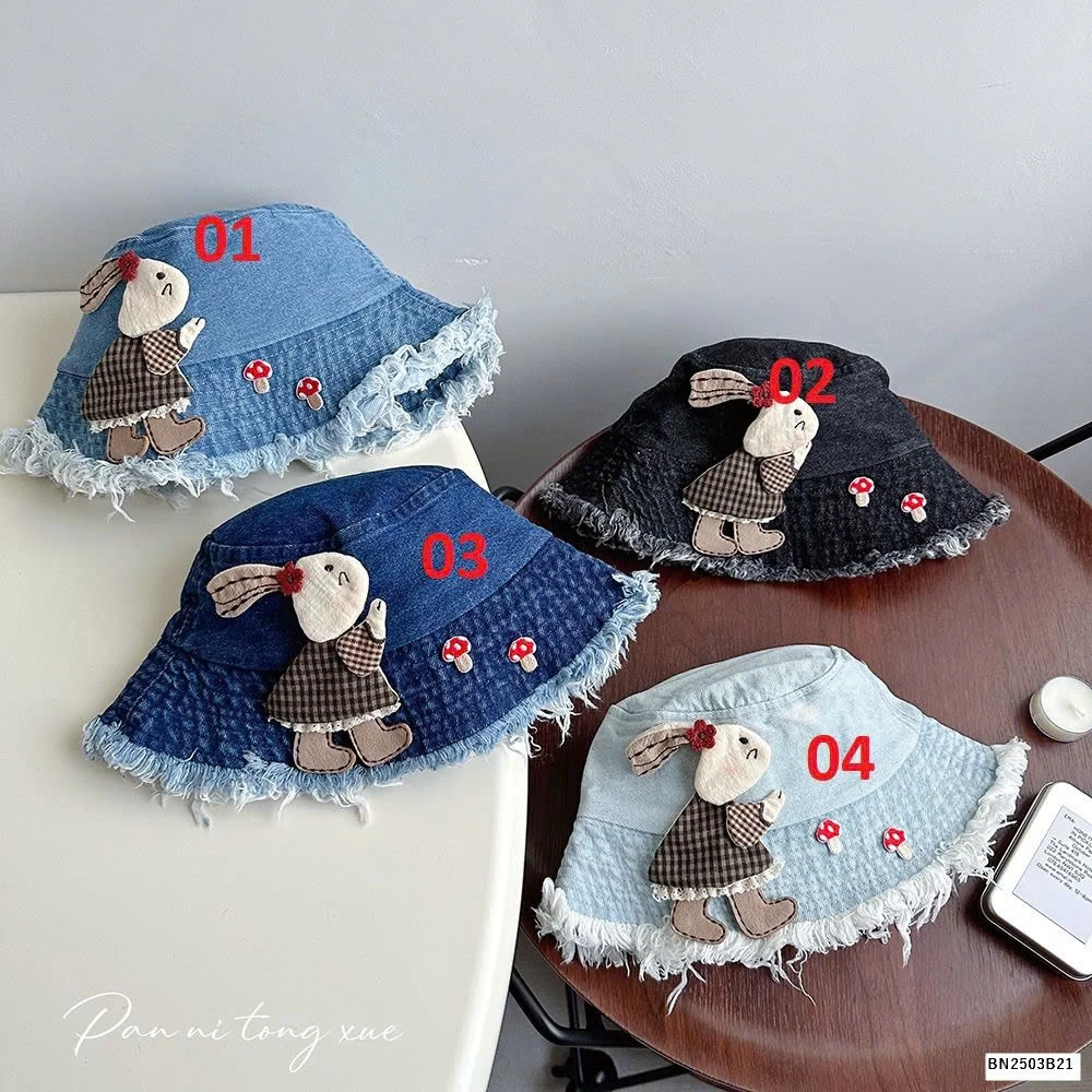 BUCKET JEANS GẮN THỎ