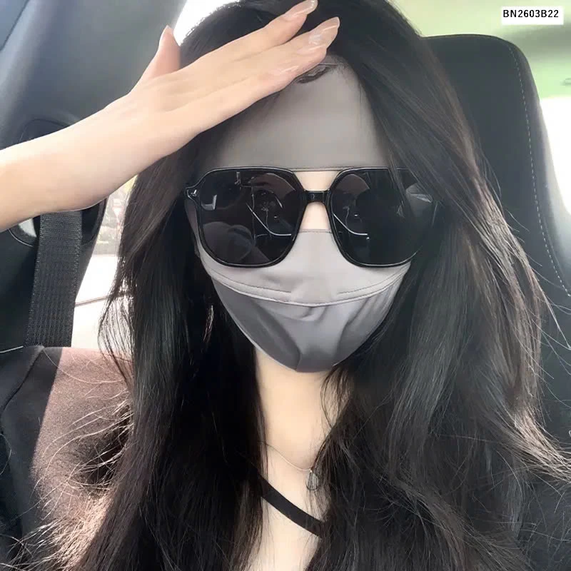 KHẨU TRANG TRÙM KÍN MẶT