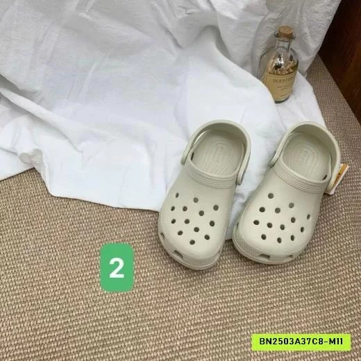 DÉP SỤC CROCS GIA ĐÌNH