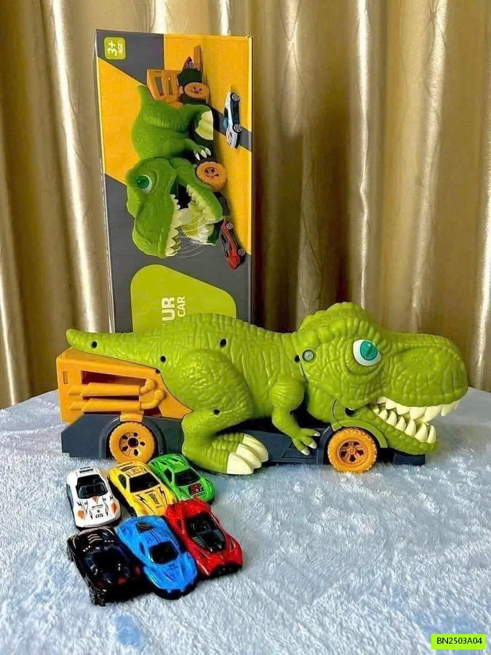 ĐỒ CHƠI KHỦNG LONG NUỐT Ô TÔ CHO BÉ