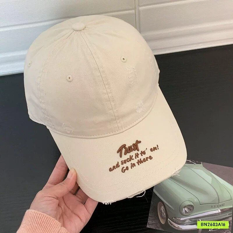 MŨ KẾT CHỮ NỔI