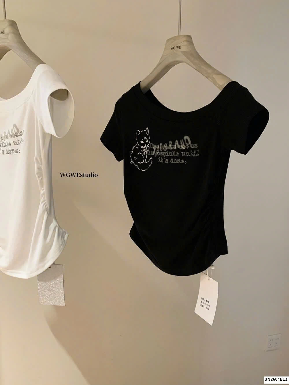 ÁO THUN LỆCH VAI WGWE