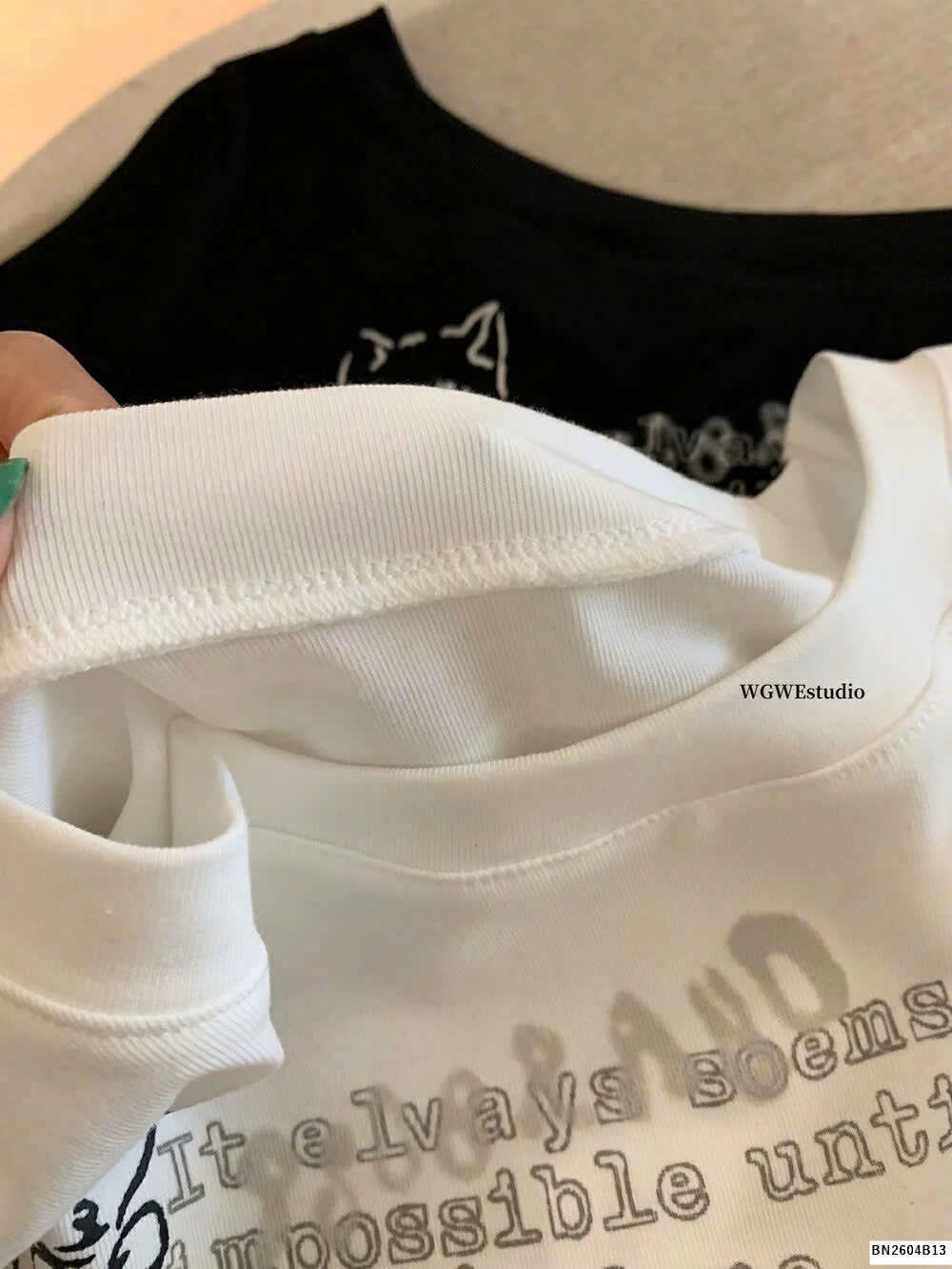 ÁO THUN LỆCH VAI WGWE