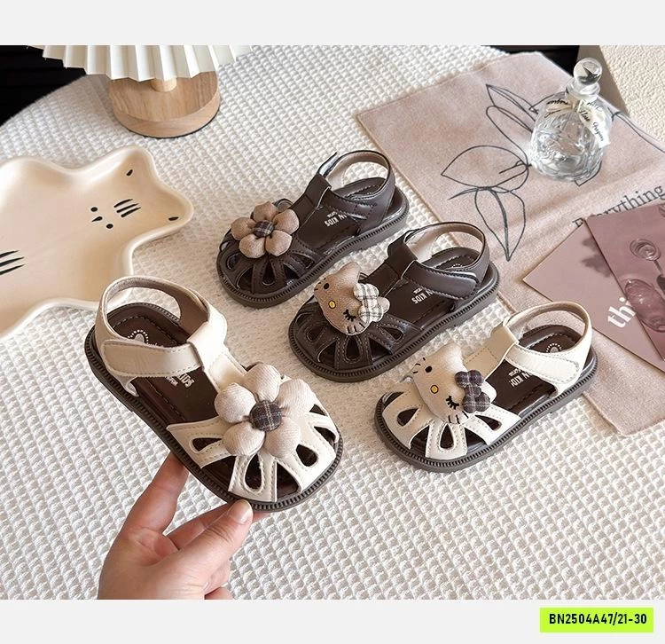 SANDAL GẮN HOA DỄ THƯƠNG