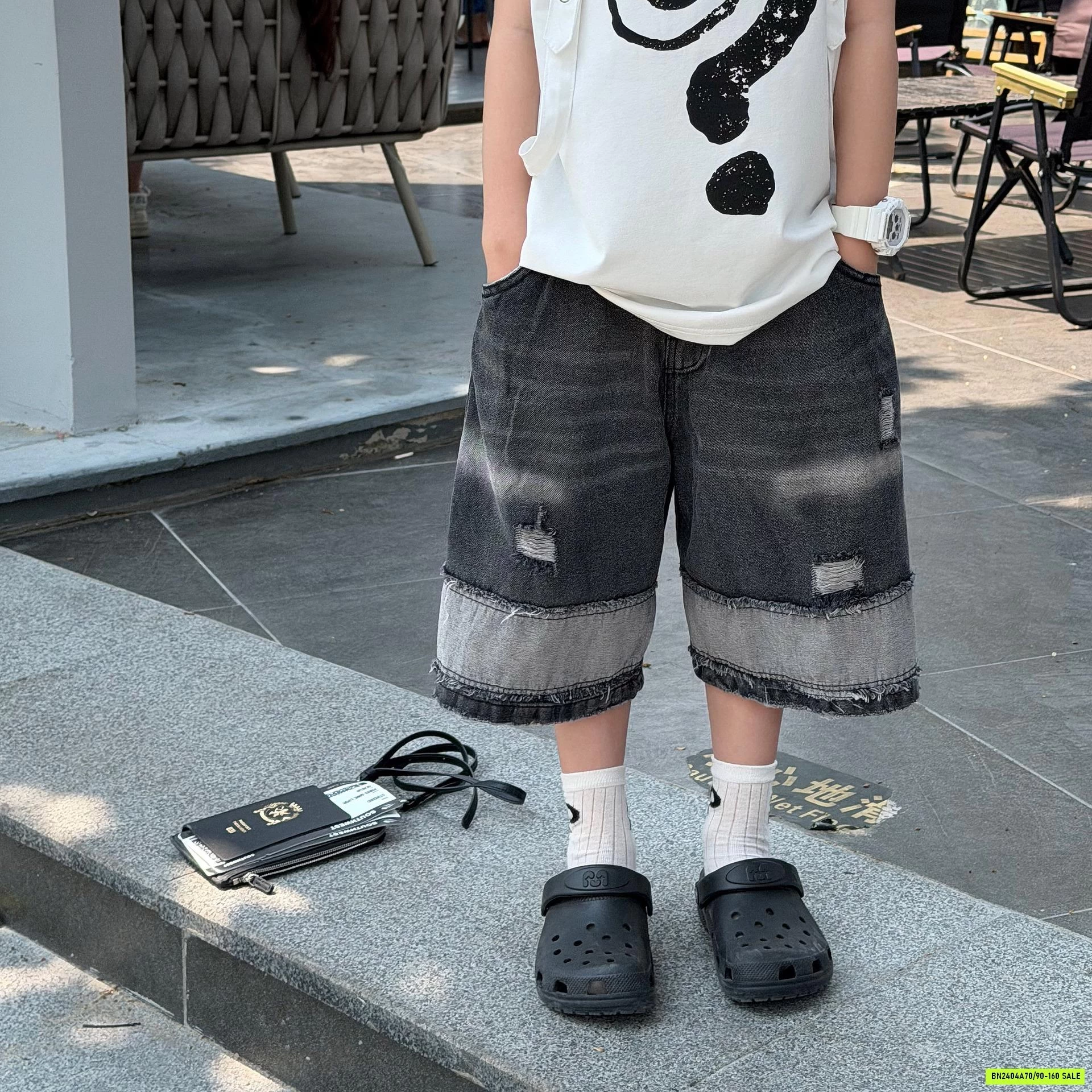 SHORT JEANS ĐEN VÁ GỐI FANSHU