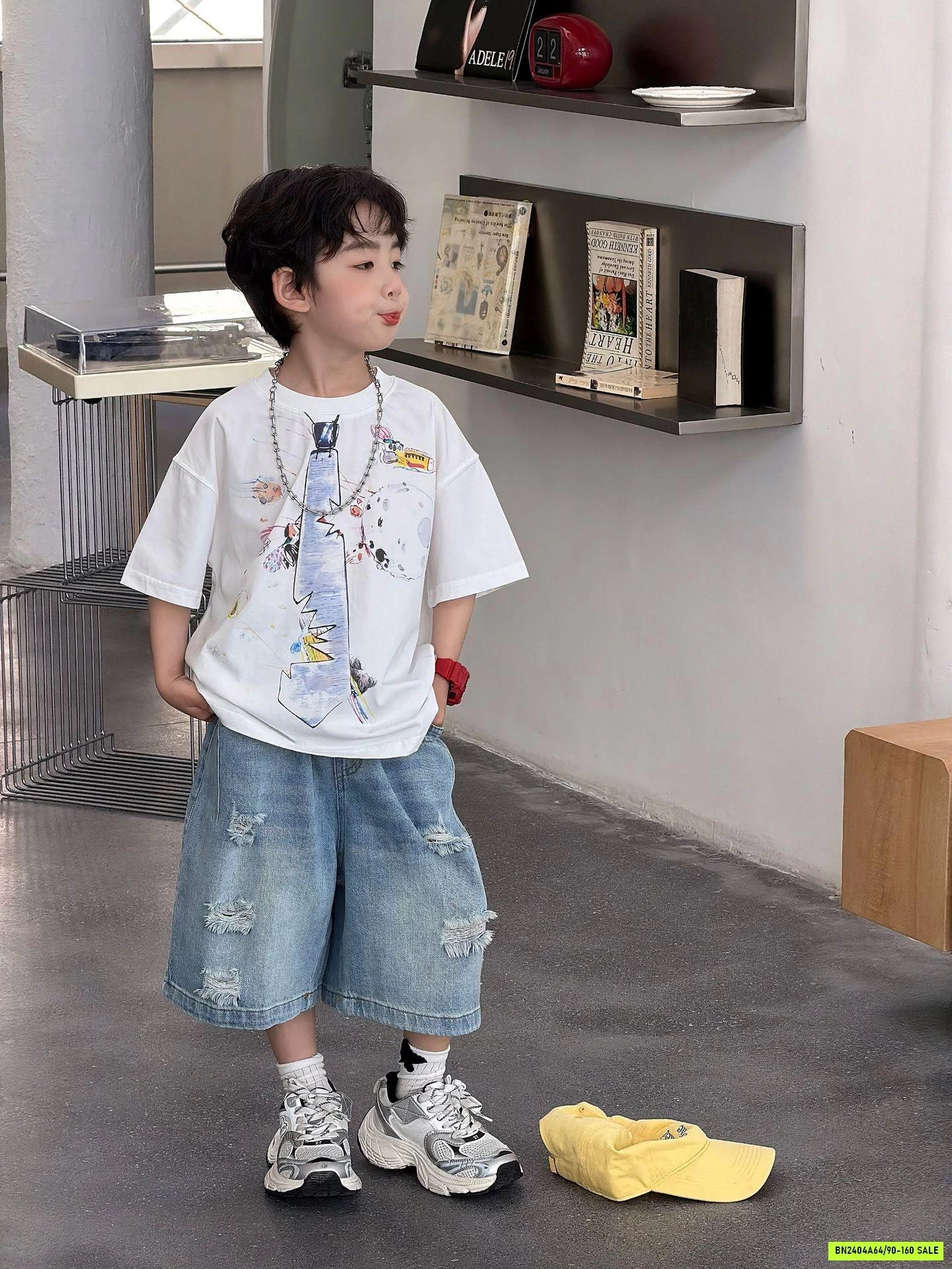 SHORT JEANS LỬNG BASIC RÁCH GỐI FANSHU