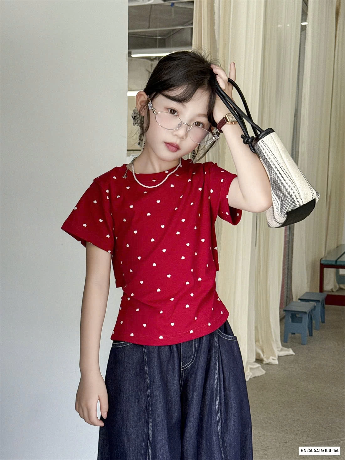 ÁO THUN CHẤM BI KHOÉT LƯNG