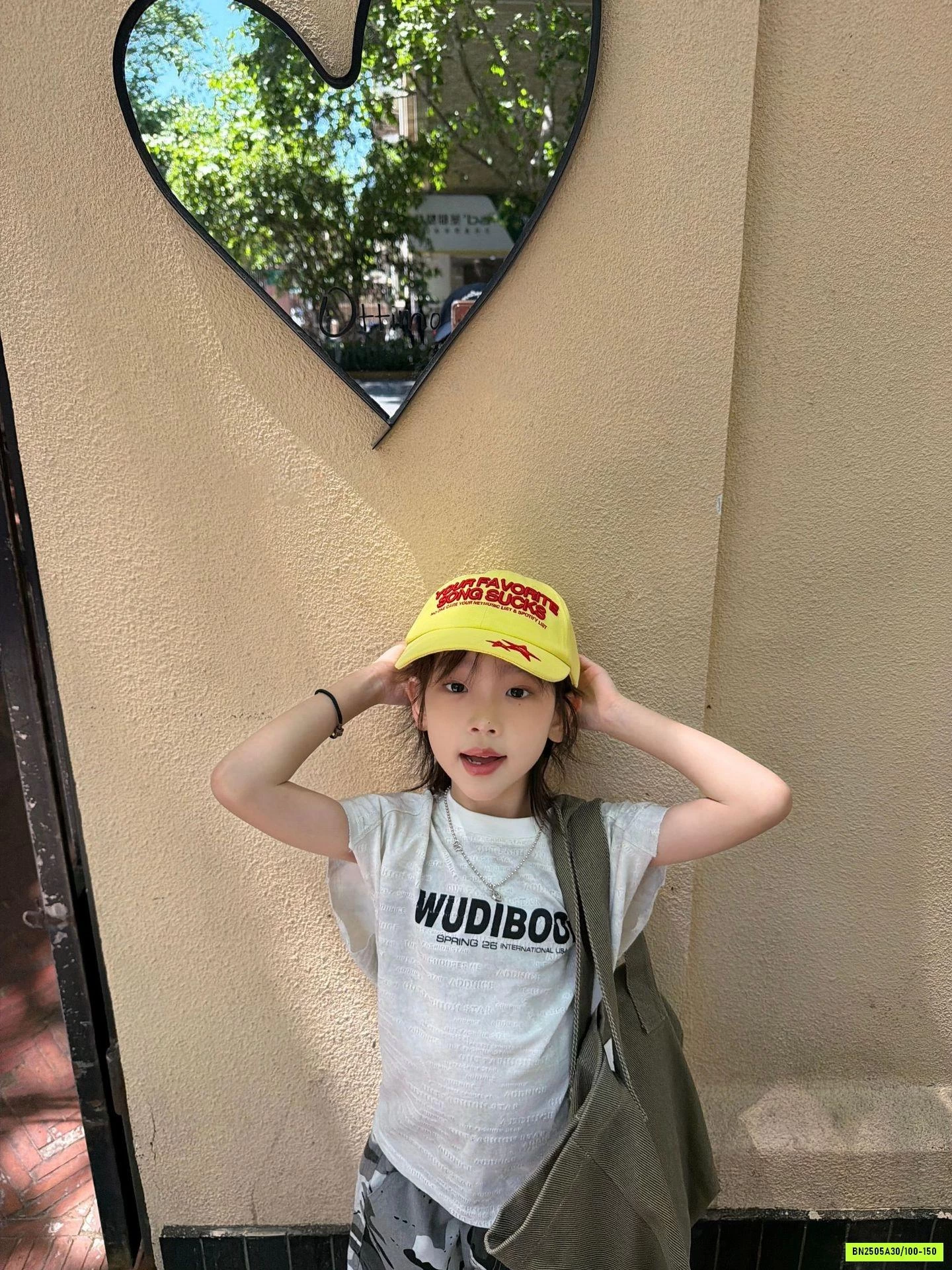 TANKTOP IN CHỮ NỔI PLANET