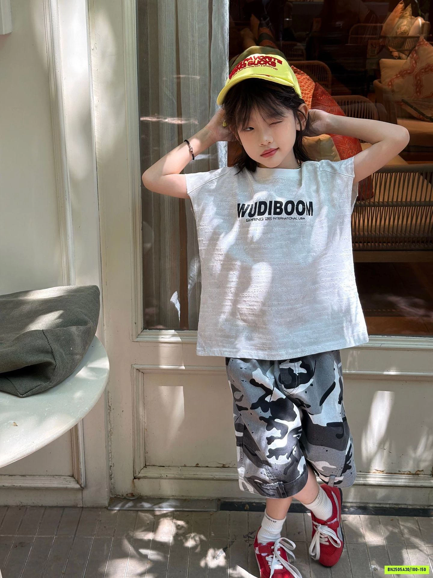 TANKTOP IN CHỮ NỔI PLANET