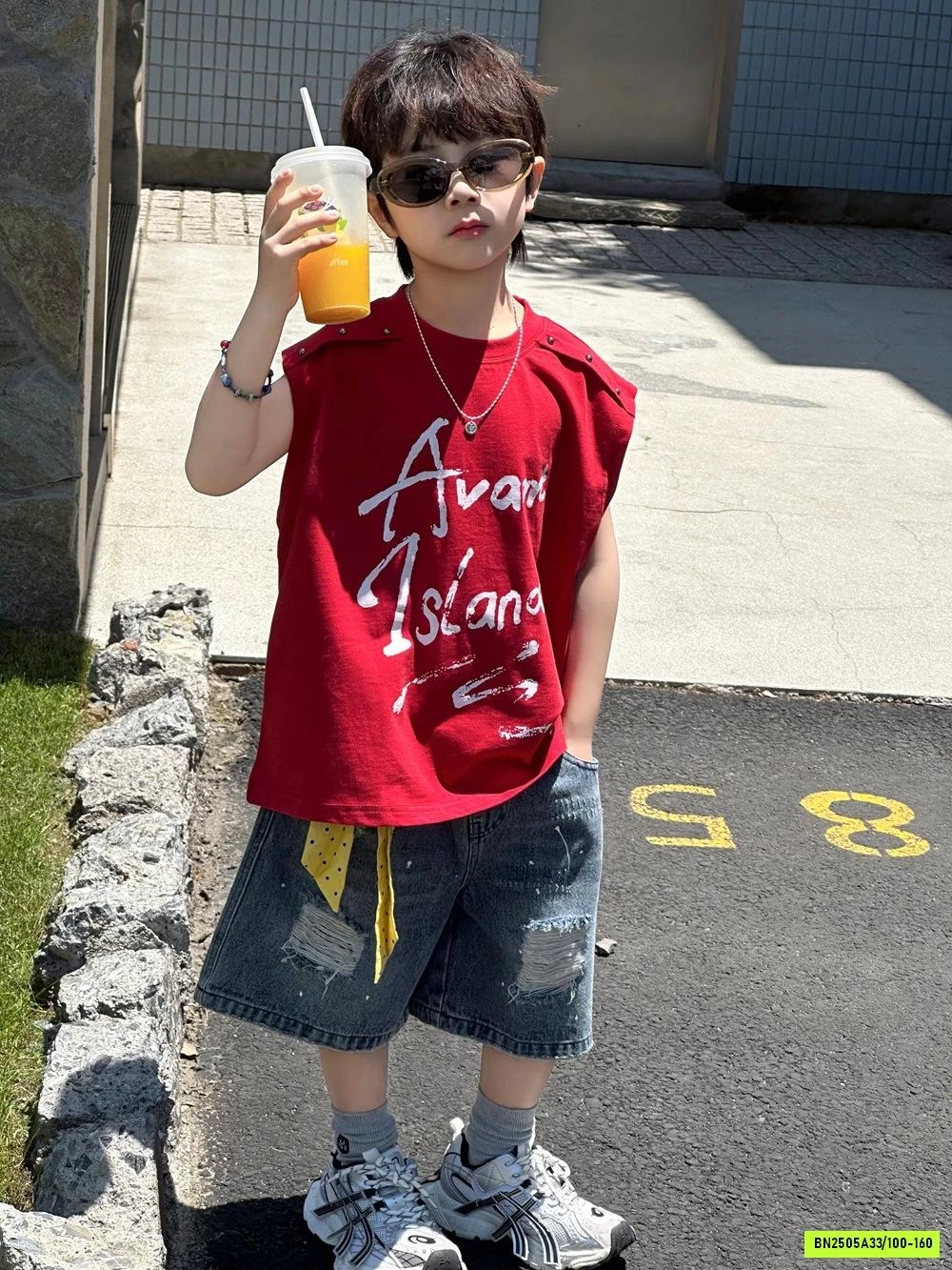 TANKTOP ĐỎ MIX SHORT JEANS RÁCH AFTE
