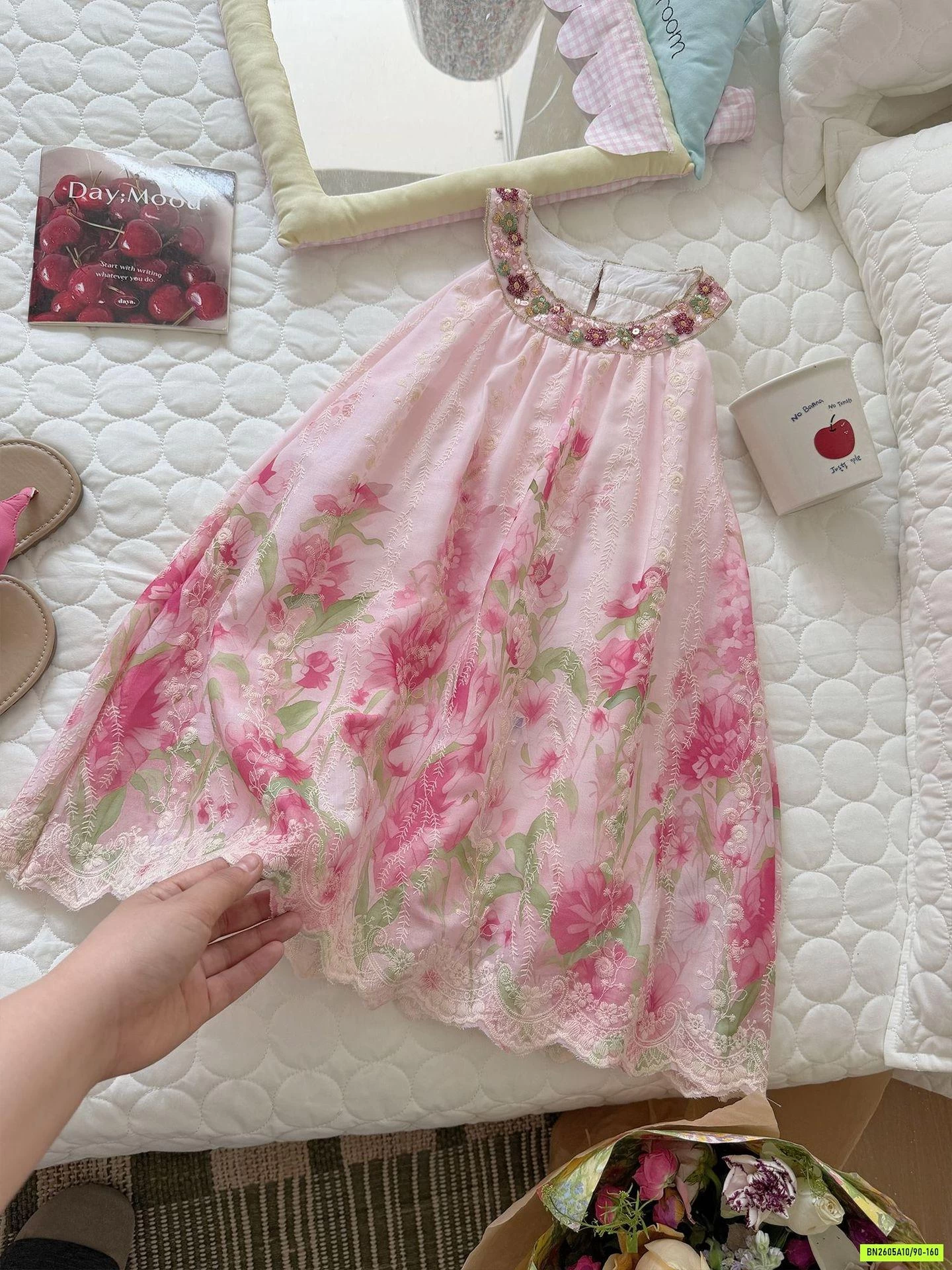 ĐẦM HOA CỔ YẾM