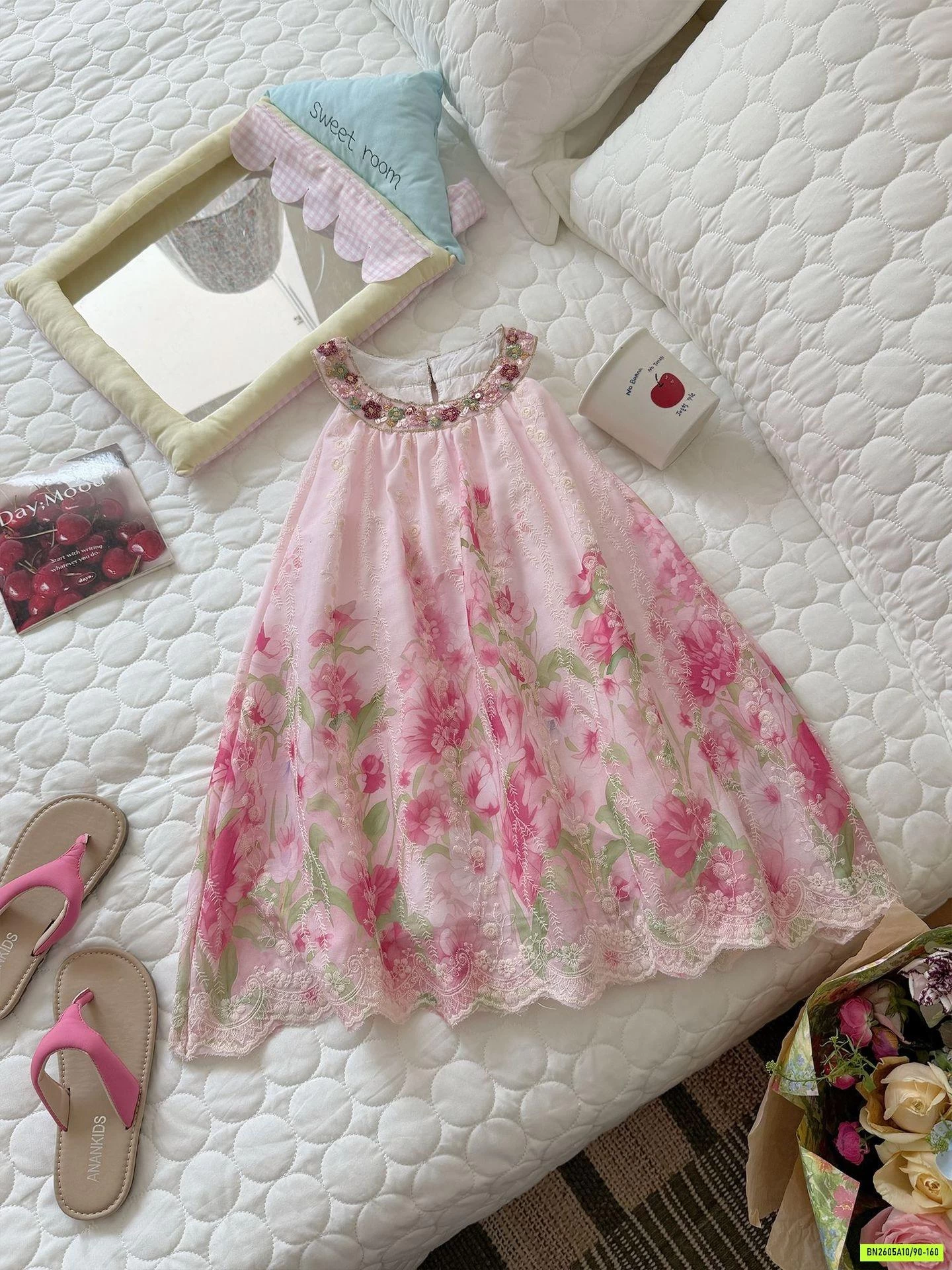 ĐẦM HOA CỔ YẾM