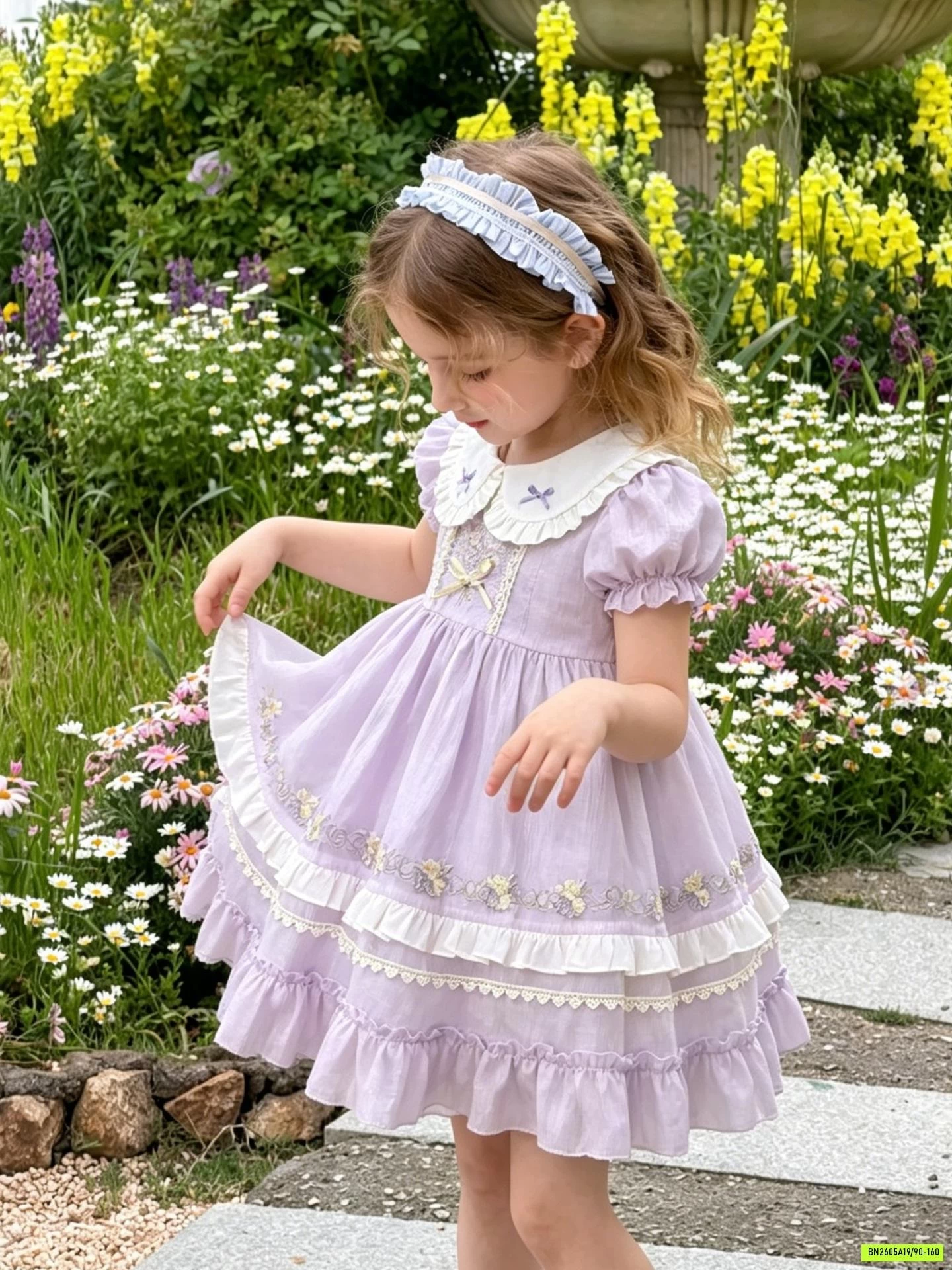 ĐẦM TIỂU THƯ TAY BỒNG CỔ SEN