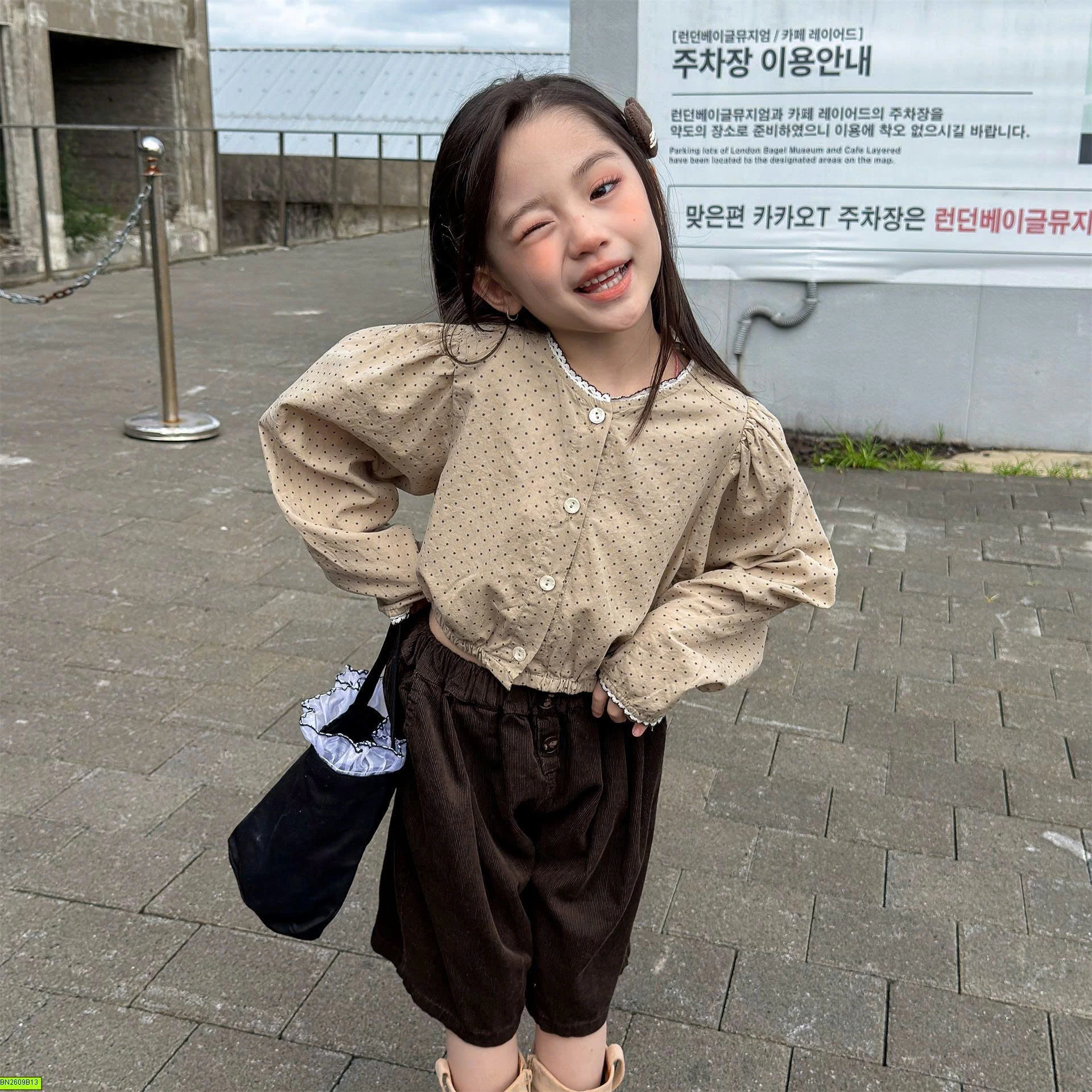 ÁO SƠ MI DÀI TAY DÁNG NGẮN ADBABY