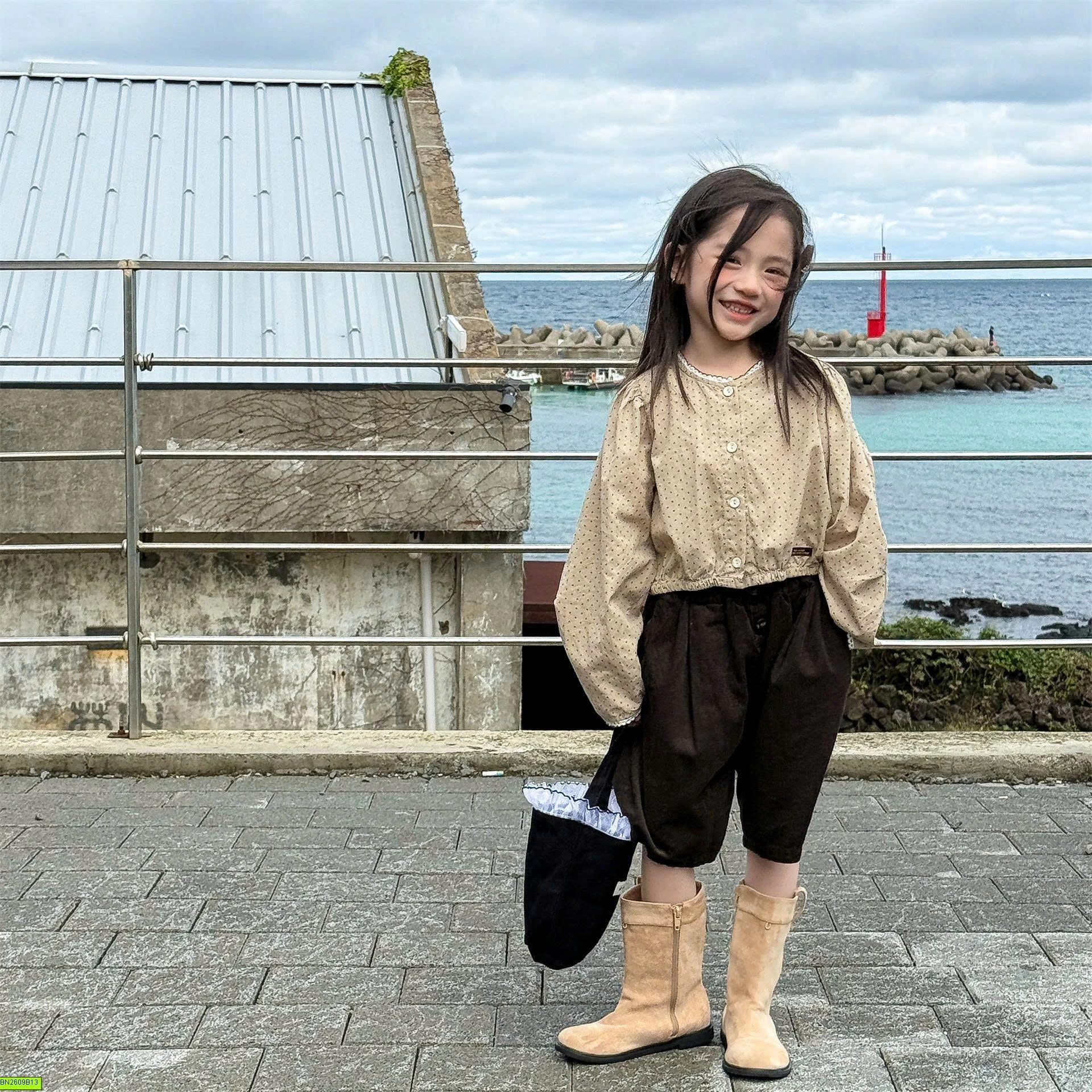 ÁO SƠ MI DÀI TAY DÁNG NGẮN ADBABY