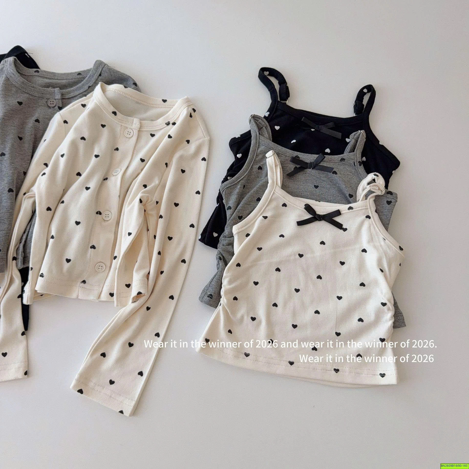 SET ÁO TRÁI TIM 2 CHI TIẾT BÉ GÁI