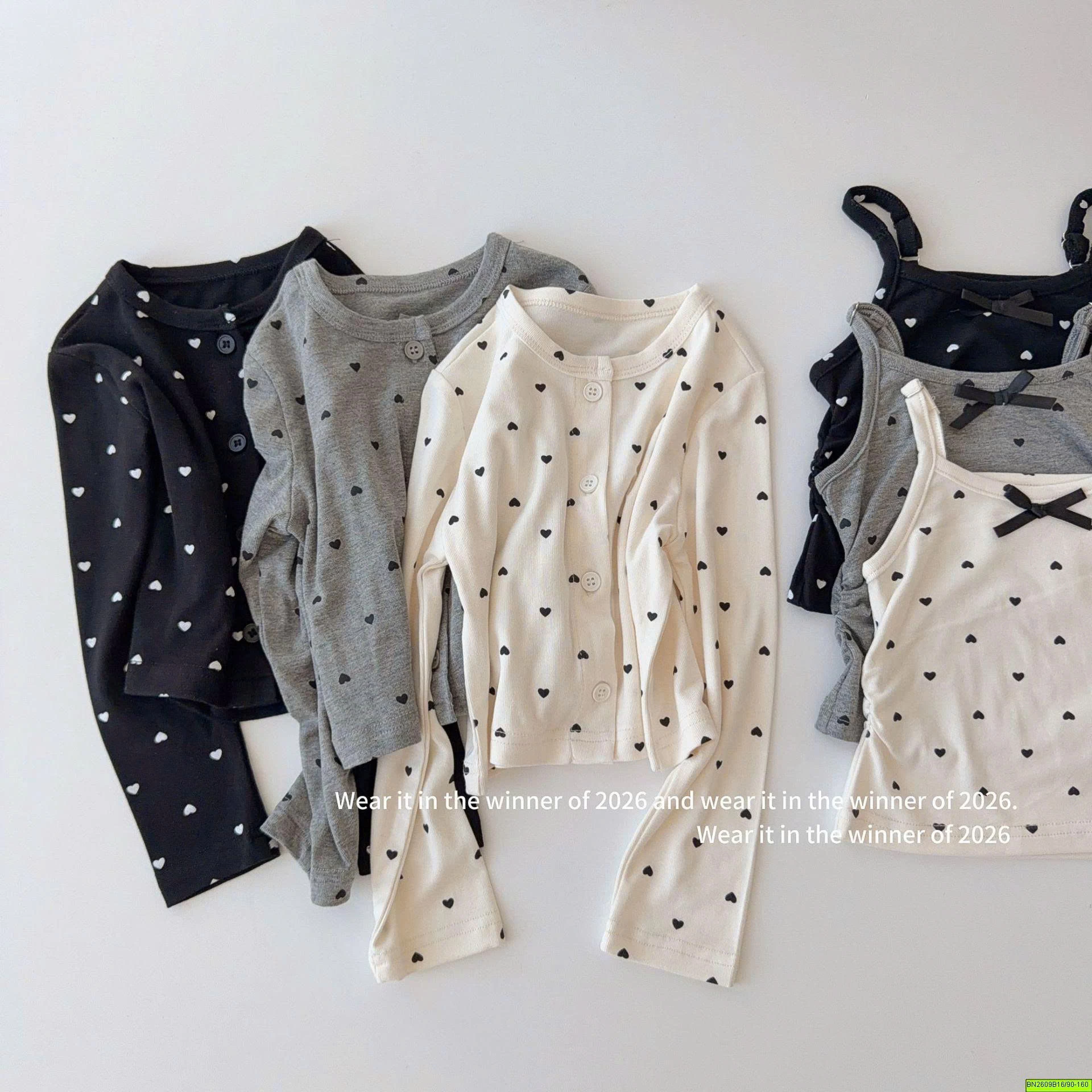 SET ÁO TRÁI TIM 2 CHI TIẾT BÉ GÁI