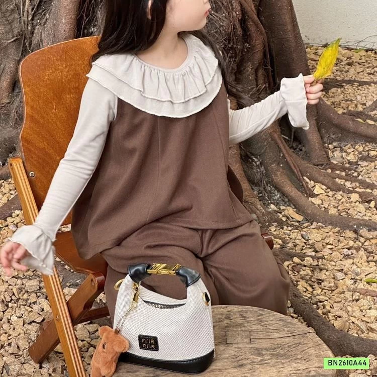 TÚI XÁCH KÈM MÓC GẤU NÂU