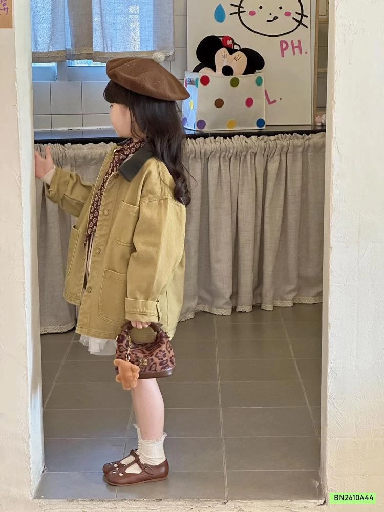 TÚI XÁCH KÈM MÓC GẤU NÂU