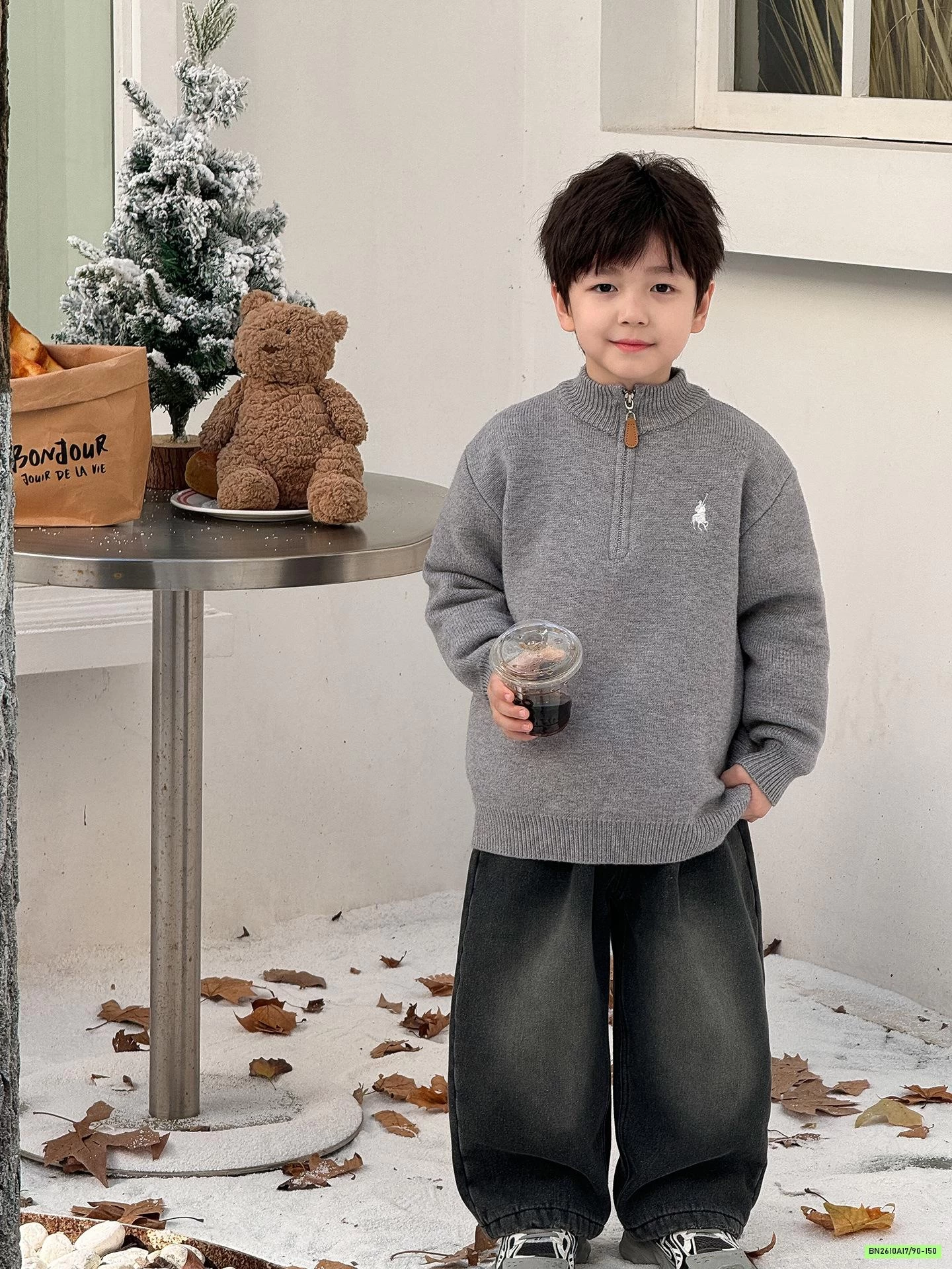 ÁO LEN KHÓA CỔ THÊU LOGO AOAOKIDS